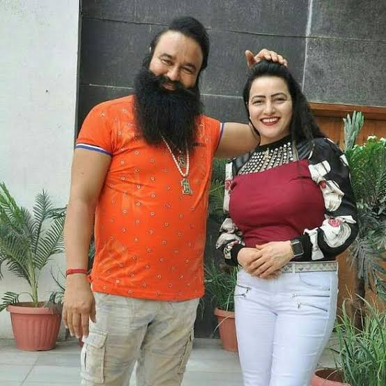 Dera Sacha Sauda Chief Gurmeet Ram Rahim - एक बार फिर सुनारिया जेल से बाहर निकला गुरमीत राम रहीम।